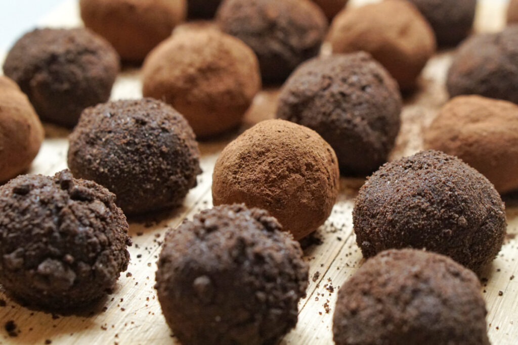 Vegan Chocolate Protein Ball